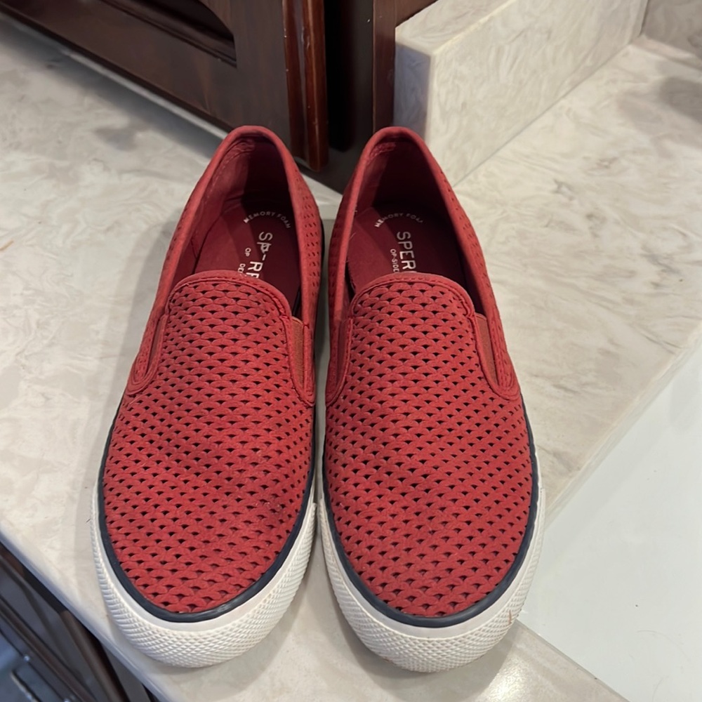 Cute red Sperry perforated flats